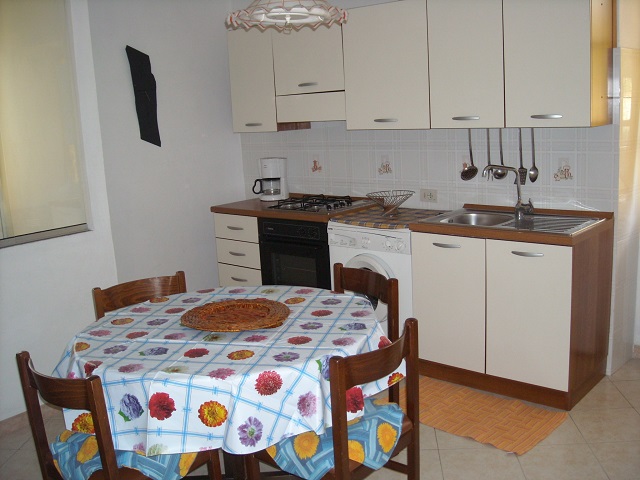 ALLOGGIO BASILICO_cucina 2
